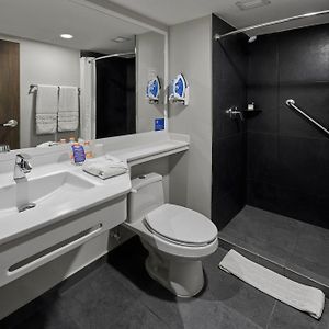 Queen Suite
